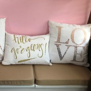 Decorative pillows! 2 sparkly pillows together!